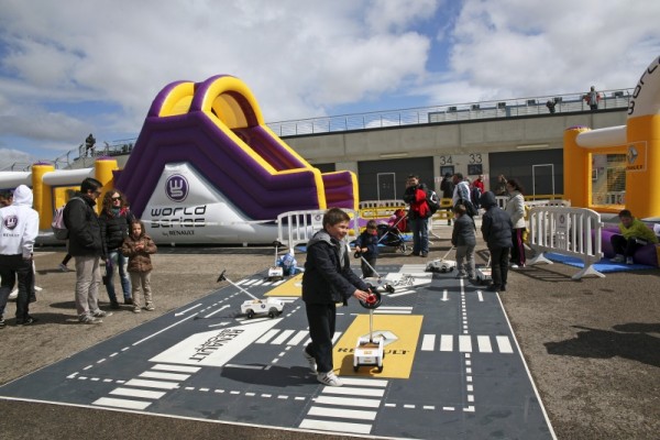 Communication d'entreprises et CE - Air2jeux - Locations de jeux gonflables et bien plus encore