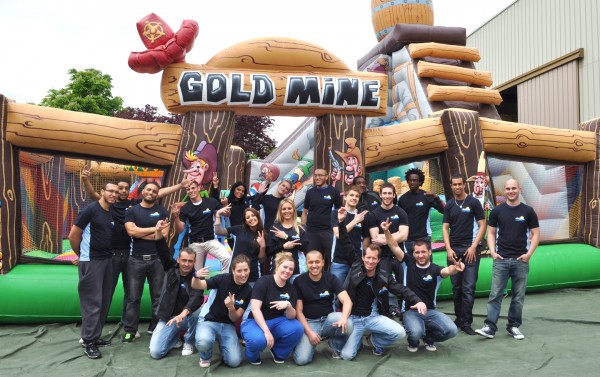 Equipe 2013 - Air2Jeux - Location de jeux gonflables